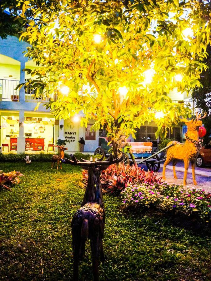 Manyi Boutique House Hotel Чиангмай Екстериор снимка