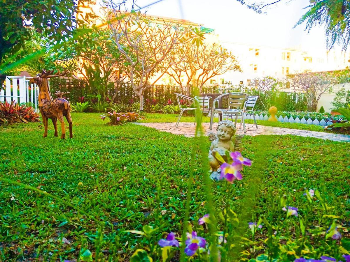 Manyi Boutique House Hotel Чиангмай Екстериор снимка