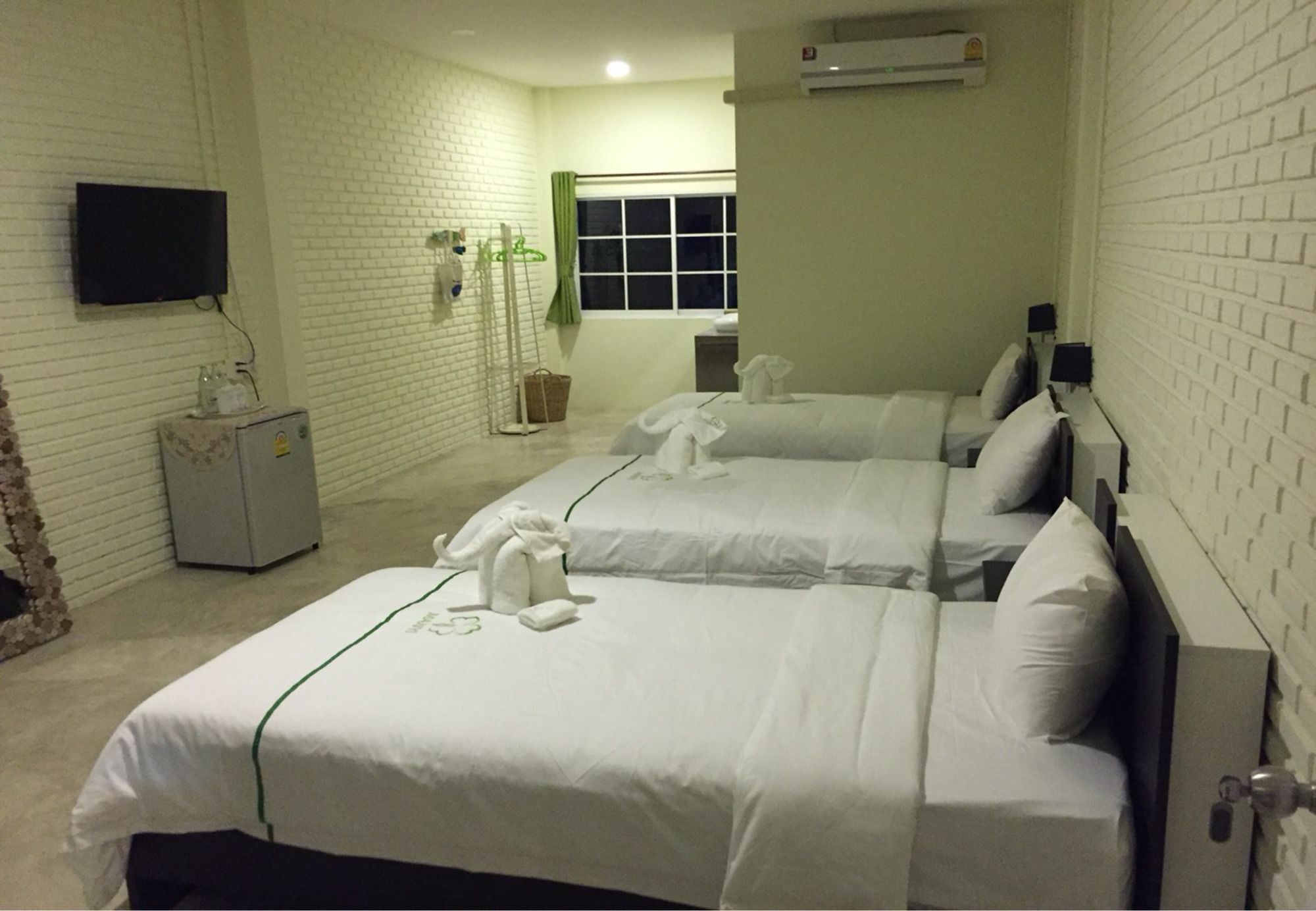 Manyi Boutique House Hotel Чиангмай Екстериор снимка