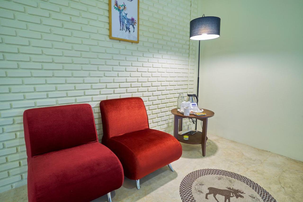 Manyi Boutique House Hotel Чиангмай Екстериор снимка