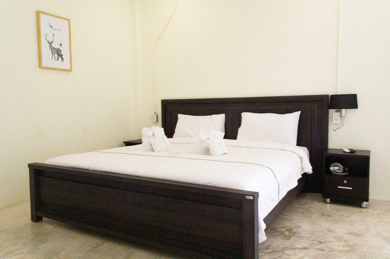 Manyi Boutique House Hotel Чиангмай Екстериор снимка