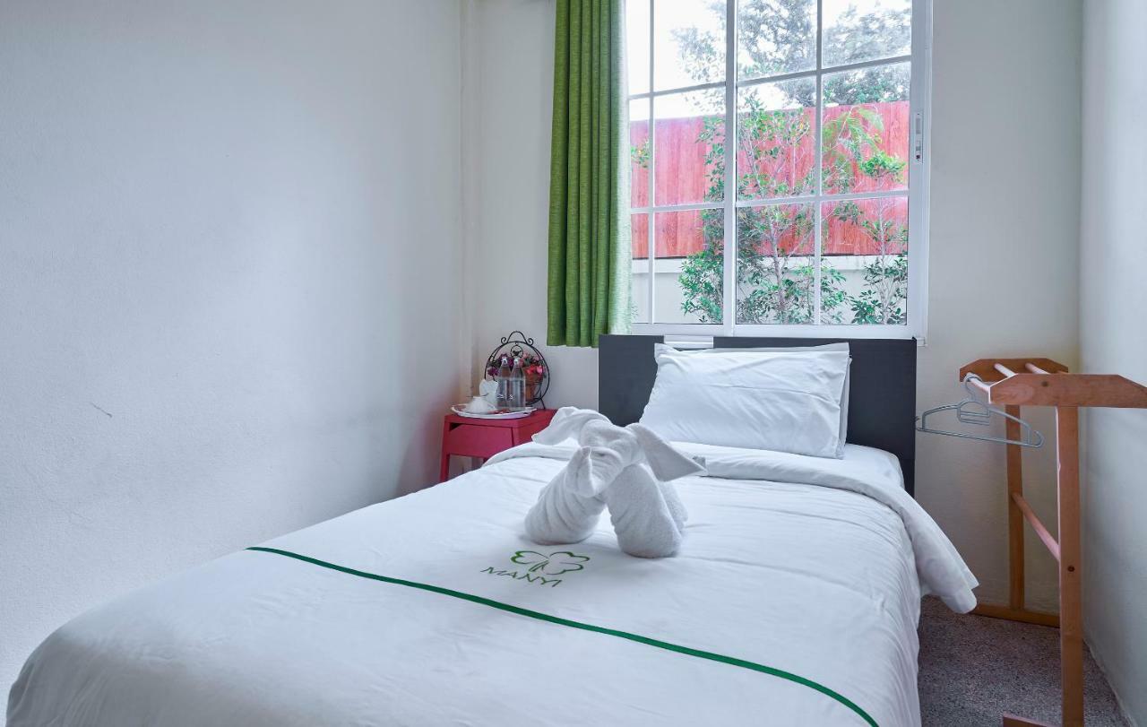 Manyi Boutique House Hotel Чиангмай Екстериор снимка