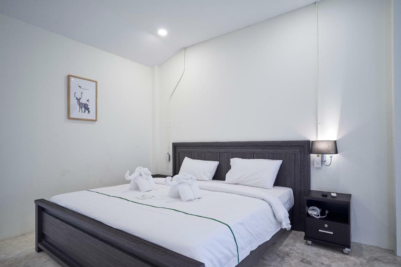 Manyi Boutique House Hotel Чиангмай Екстериор снимка
